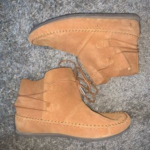 COPY - Emu Moccasin Booties ⚡️